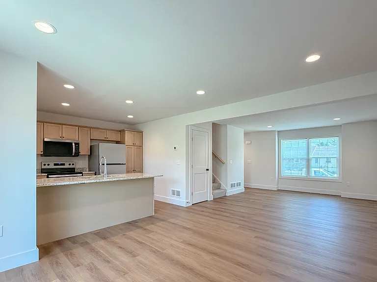 273 Locust St — Photo 11