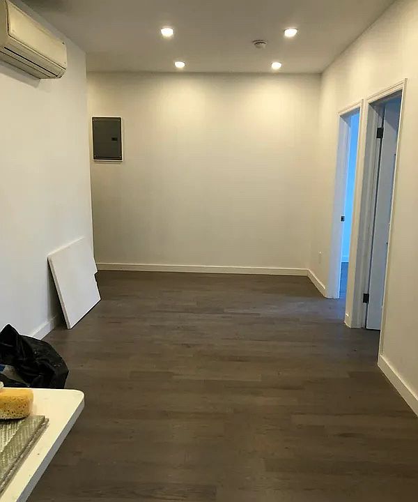 2nd image of 83 Chrystie St APT 6A