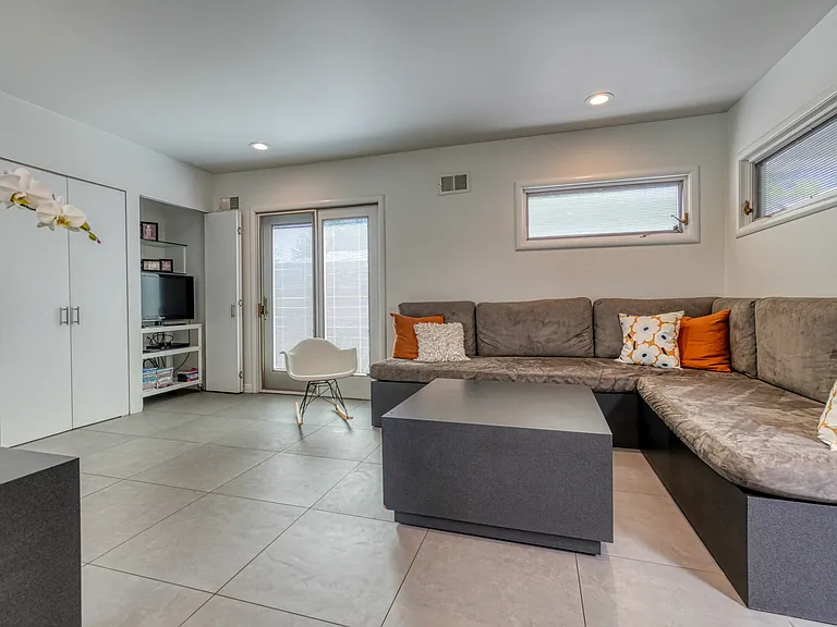 1704 San Anselmo Ave — Photo 6