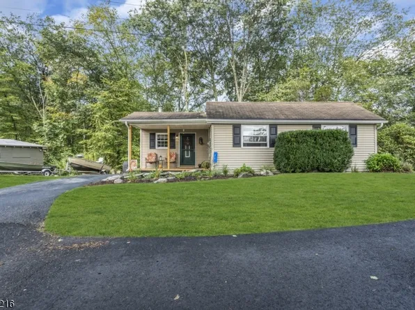 11 Henry Budd Circle, Fredon Twp., NJ 07860