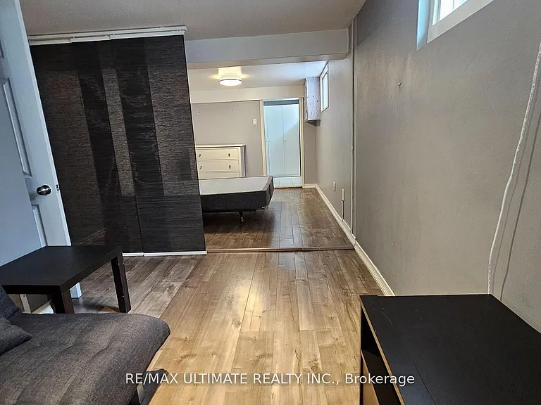 16 Failsworth Ave #BASEMENT — Photo 9