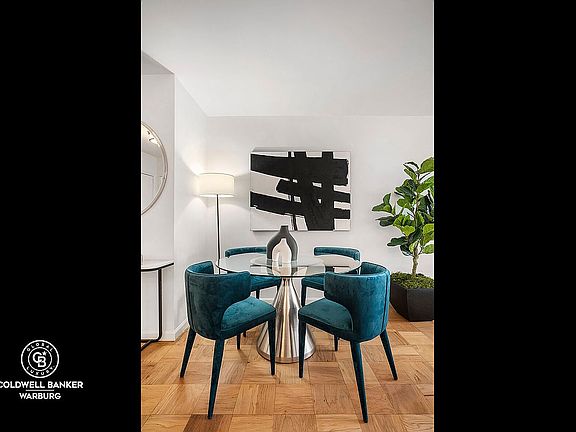3rd image of 10 W 15th St APT 1125