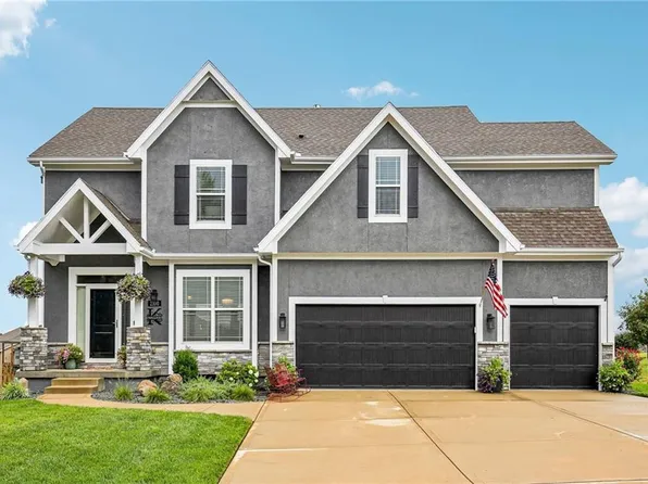 2100 Prairie Creek Dr, Kearney, MO 64060