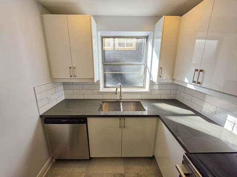 83 Wilson St #5 — Photo 15