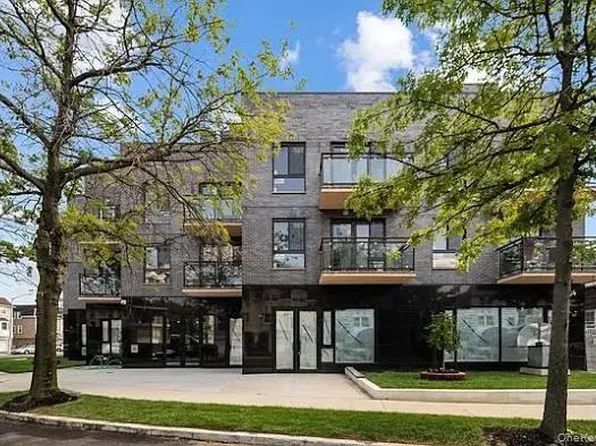 21410 15th Avenue #2F, Bayside, NY 11360