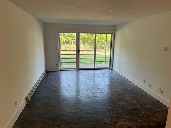 2nd image of 2601 W Willowlake Dr APT 7