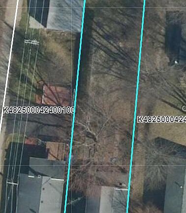 5th image of 426 Pindar St