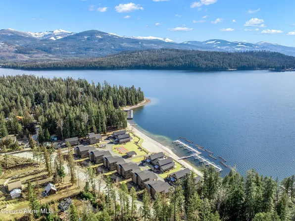 56 Palouse Dr #B9, Nordman, ID 83848