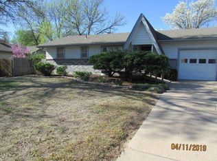 1415 N Community Dr, Derby, KS 67037