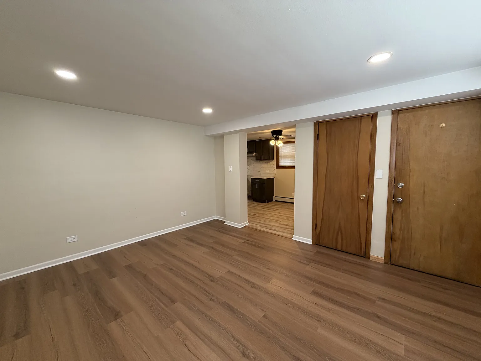 1 bed, 800 sqft, $1,250 — Photo 3