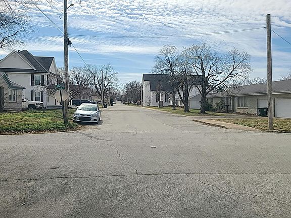 5th image of 322 S Hazel St