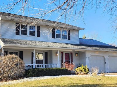 4240 Apple Valley Dr, Bettendorf, IA, 52722