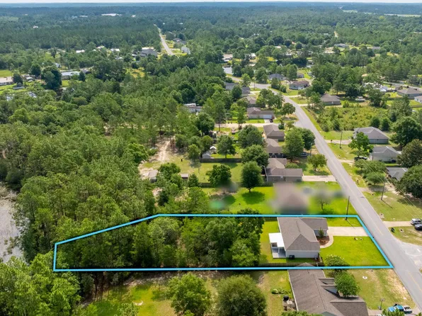1154 Oakwood Lakes Blvd, Defuniak Springs, FL 32433