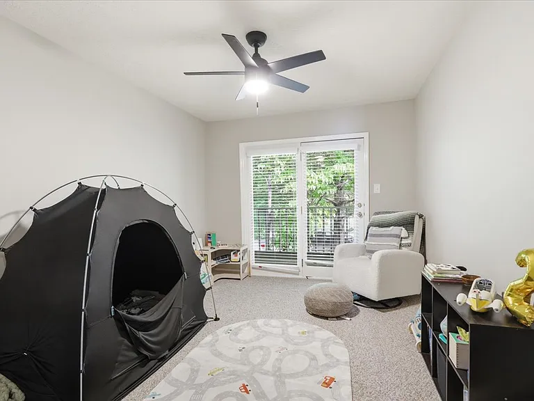 8611 Old Carriage Ct — Photo 32