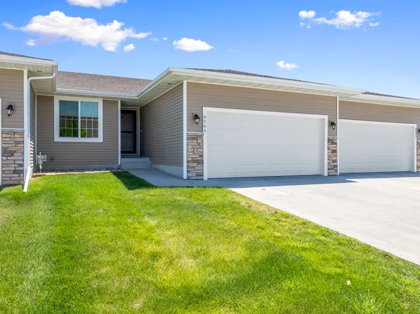 6565 SE Sweetgrass Ln, Pleasant Hill, IA 50327