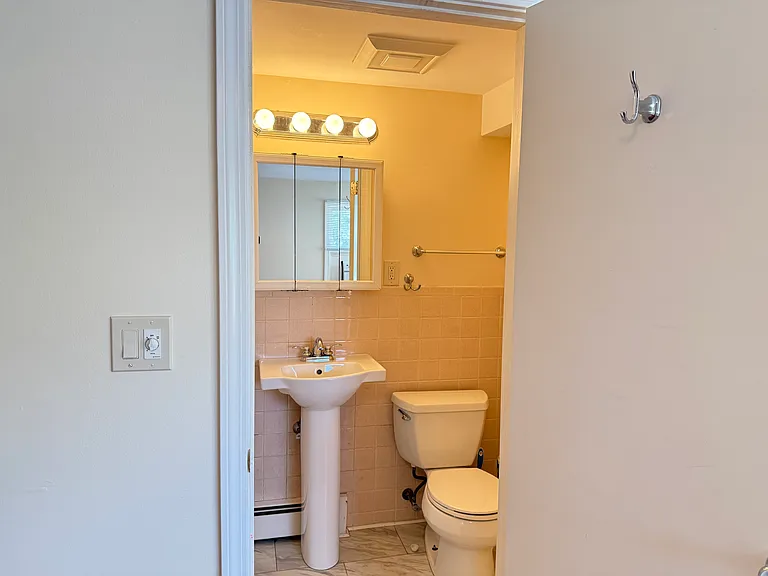 332 Cabot St #U1 — Photo 8