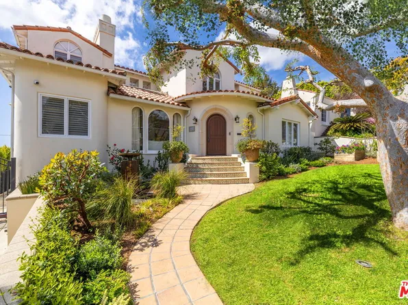 9826 Burgen Ave, Los Angeles, CA 90034