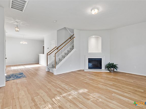 3rd image of 1481 E Old Settlers Blvd APT 403