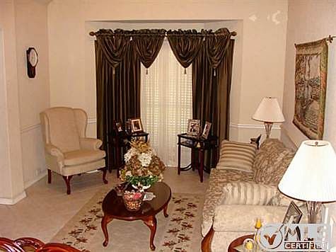 3rd image of 410 Mountain Cir