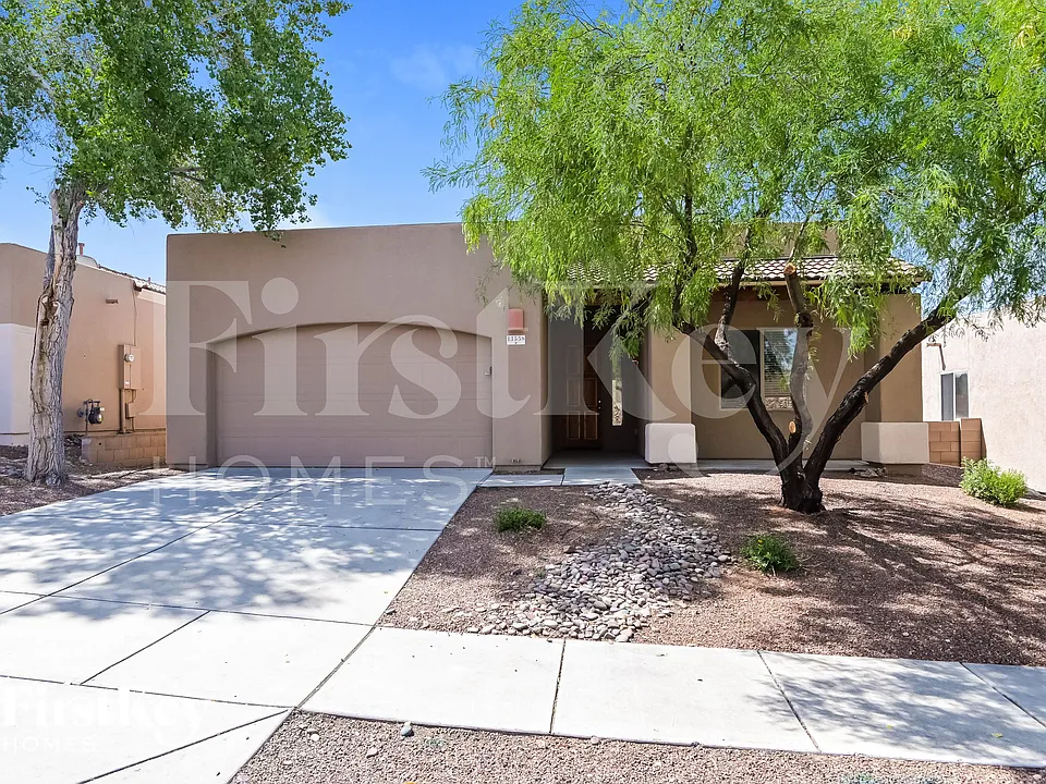 13558 E High Plains Ranch St