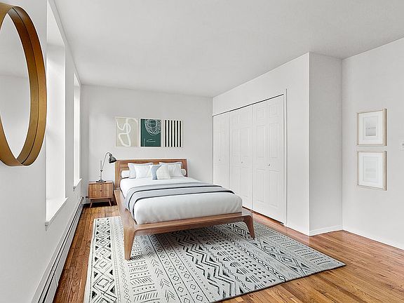 2nd image of 427 Saint Johns Pl APT 1C