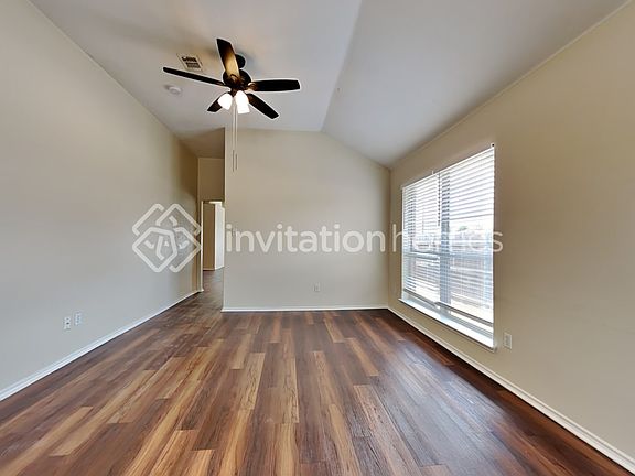 4th image of 300 Flushing Quail Dr