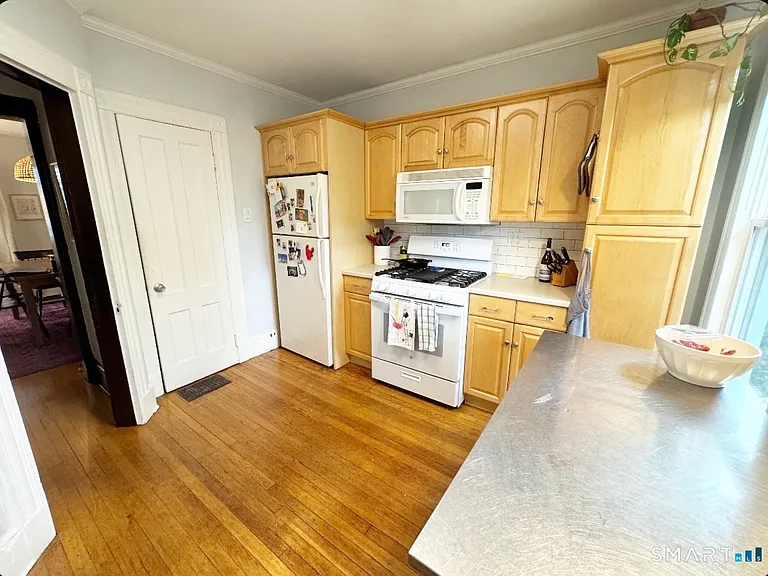 73 Lawrence St #2 — Photo 6