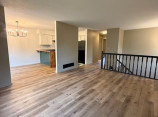 8916 Magnolia Ln N, Maple Grove, MN 55369
