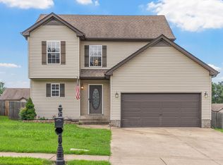 1208 Meachem Dr, Clarksville, TN 37042