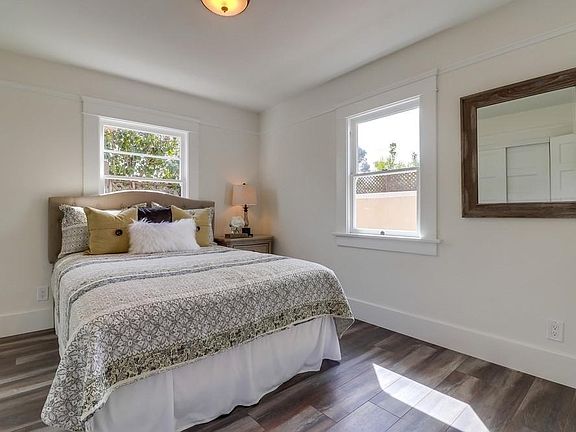 2nd image of 3342-44 Granada Ave