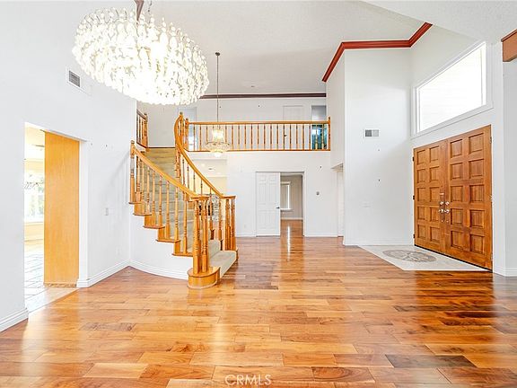 4th image of 2148 Seaview Dr
