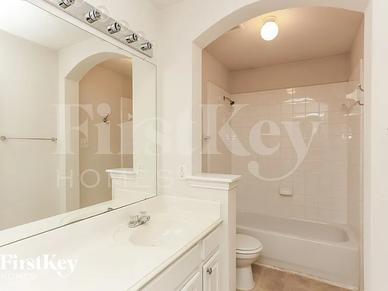 3213 Bloomfield Trl — Photo 14