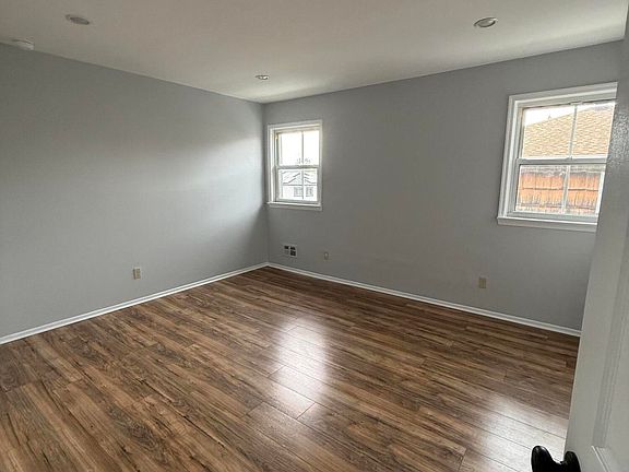 5th image of 37 E Stroud Ave Floor 2