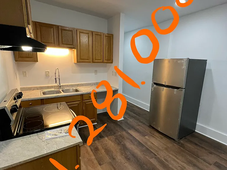 538 E Pine St — Photo 5