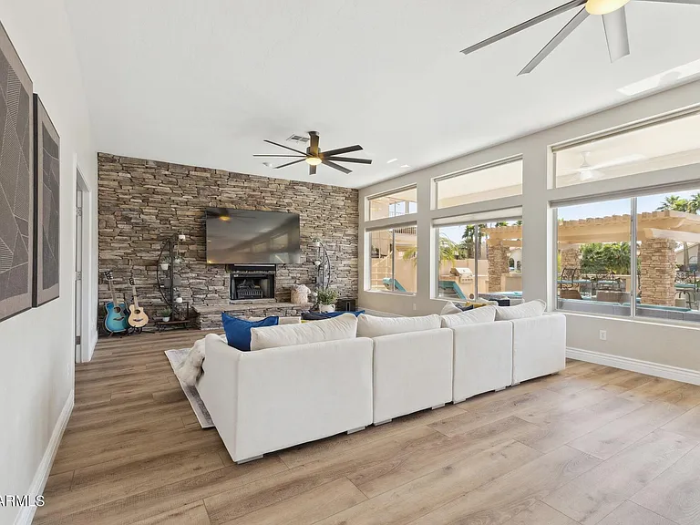 1321 W Shellfish Dr — Photo 21