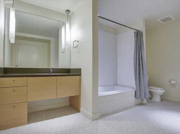 3601 SW River Pkwy Suite 221, Portland, OR 97239