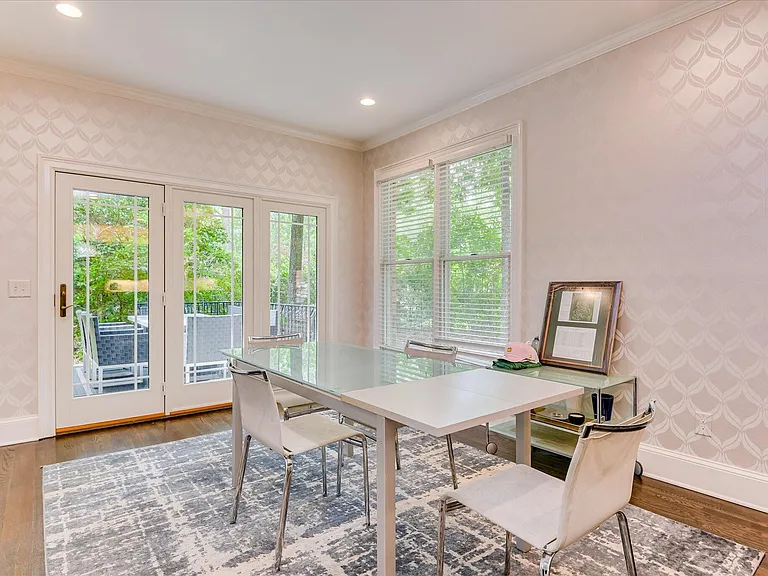 126 Dewberry Ln — Photo 15