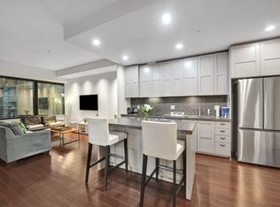 1333 Georgia St W #407, Vancouver, BC