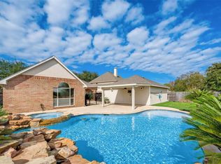 47 Crestview Trl, Houston, TX 77082