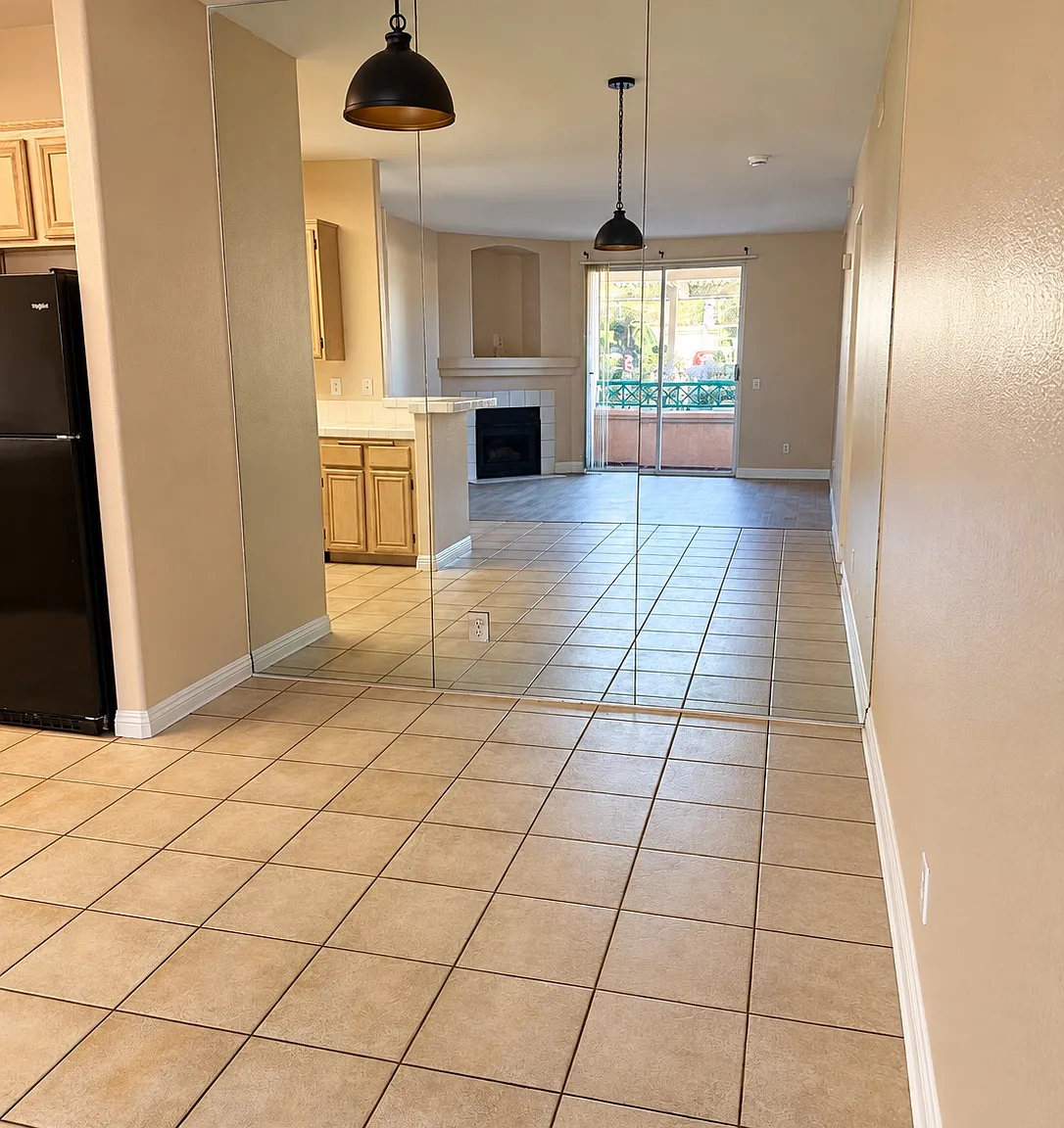 3 bed, 1216 sqft, $3,500 — Photo 4