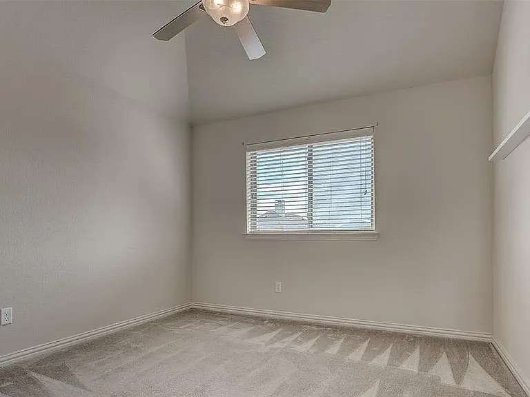 5521 Bentrose Dr — Photo 12