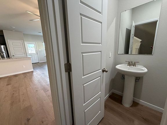 3rd image of 466 Emma Dr