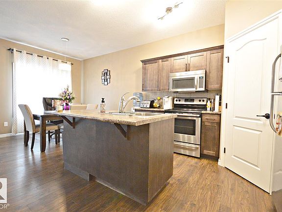 3rd image of 3730 Beau Vista Blvd