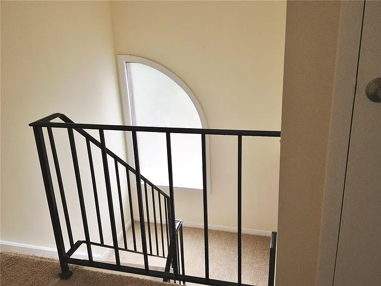 60 Lawn Ave #24 — Photo 14