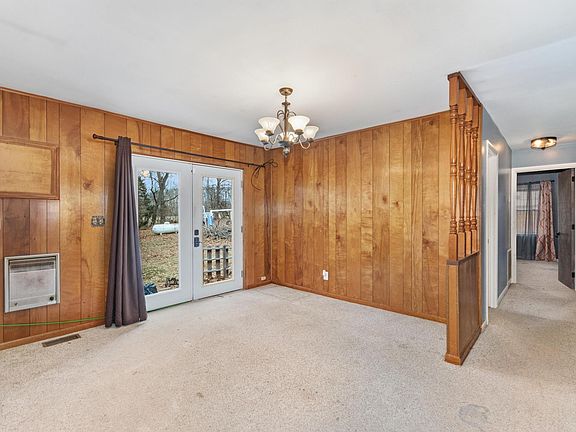 4th image of 2316 Bush Rd