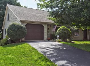 621 S Cedar St, Lititz, PA 17543