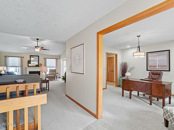 5th image of 4456 Meadowlands Dr