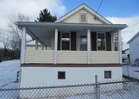 303 Church St photo 1