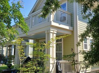 933 S 8th St, Wilmington, NC 28401