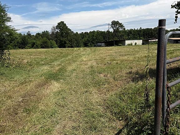 3rd image of 1371 County Road 2335